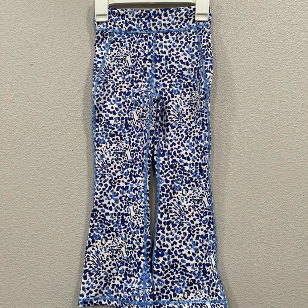 Lilly Pulitzer girls Luxletic Carpe Vita Flare Leggings pants size S/M